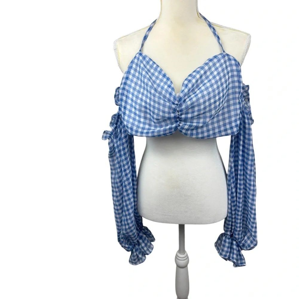 SHEIN Curve  Halter Top with Sleeves, festival, summer, outdoors, beach, party - Picture 2 of 9